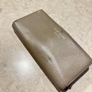Kate Spade Gray Leather Wallet